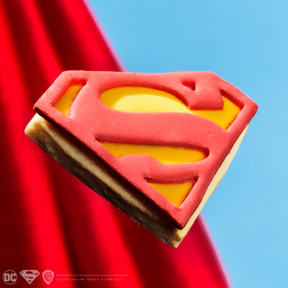official-superman-logo-cookies